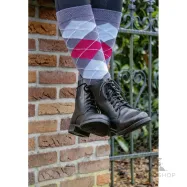 Poolsaapad London HKM